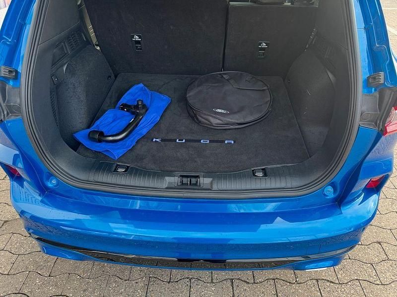 Gebraucht Ford Kuga ST-Line X 243 PS (178 kW) 2024 Desertislandblue metallic SUV