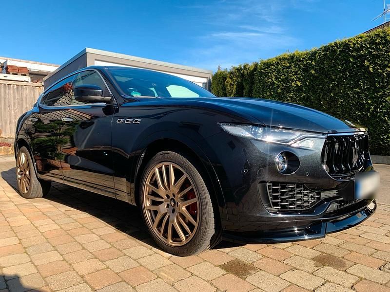Gebraucht Maserati Levante 275 PS (202 kW) 2017 Schwarz SUV