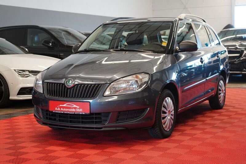 Grau Gebraucht 2010 Skoda Fabia Cool Edition Kombi | 1.950 € (Superpreis) - Bild 1/4