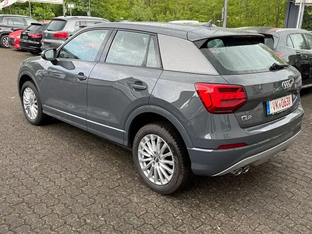 Gebraucht Audi Q2 Design 150 PS (110 kW) 2017 Grau SUV