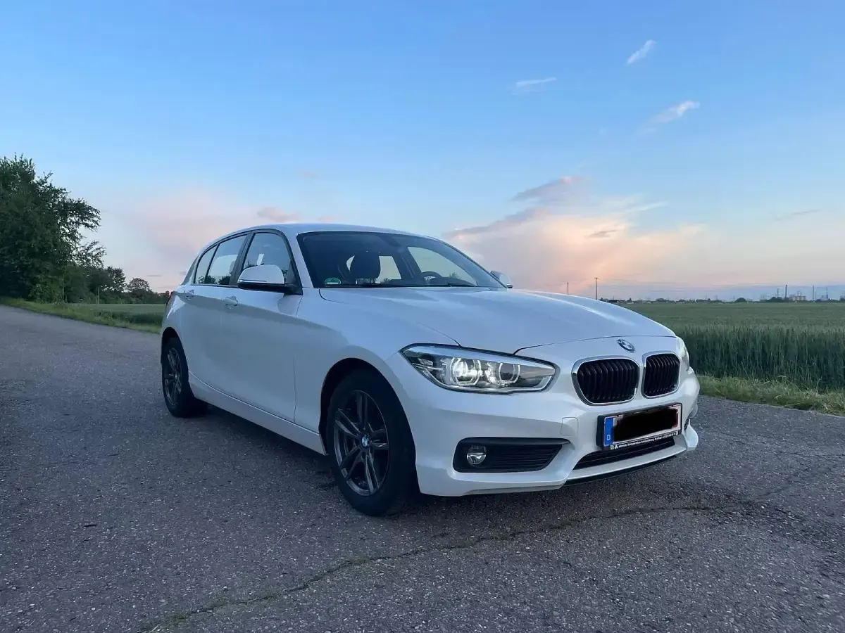 Gebraucht BMW 120 Advantage 190 PS (139 kW) 2010 Weiß Kleinwagen