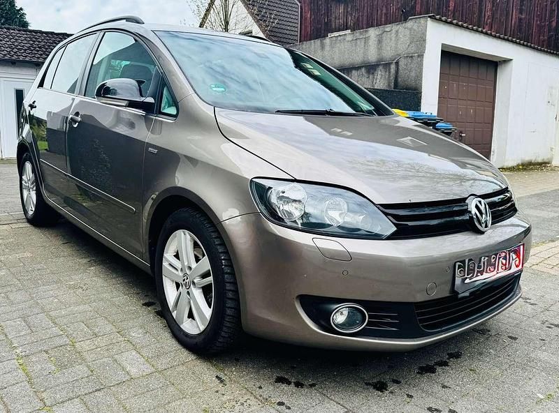 Używany VW Golf Plus Cross Match 105 KM (77 kW) 2012 Brązowy Minivan