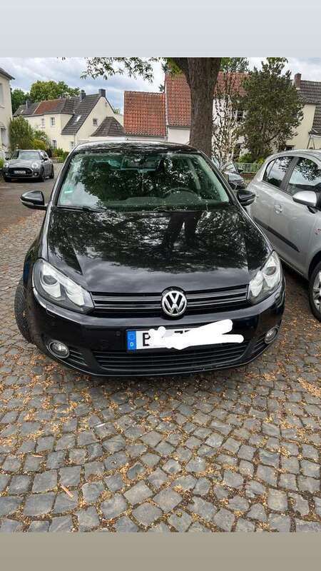 Schwarz Gebraucht 2010 VW Golf VI Style Limousine | 7.300 € (Fairer Preis) - Bild 1/4