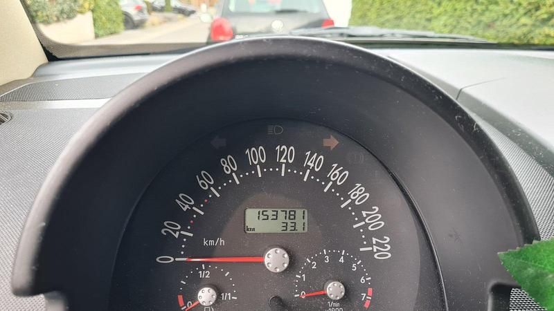 Gebraucht VW New Beetle Highline 102 PS (75 kW) 2006 Blau Kleinwagen