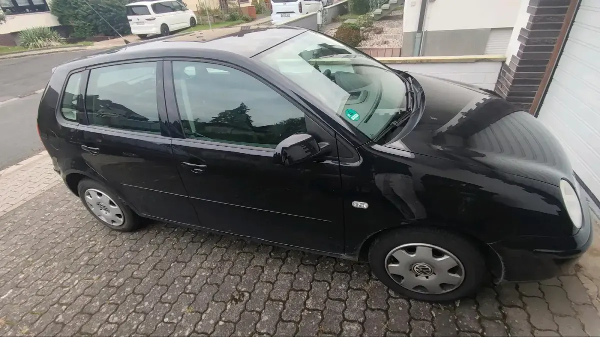 Gebraucht VW Polo 65 PS (47 kW) 2003 Schwarz Limousine