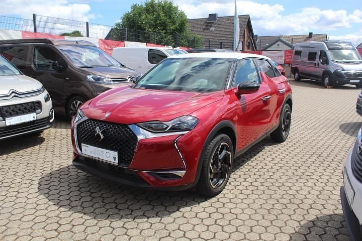 Rubi rot Gebraucht 2020 DS Automobiles DS3 Crossback So Chic SUV | 18.999 € (Fairer Preis) - Bild 1/4