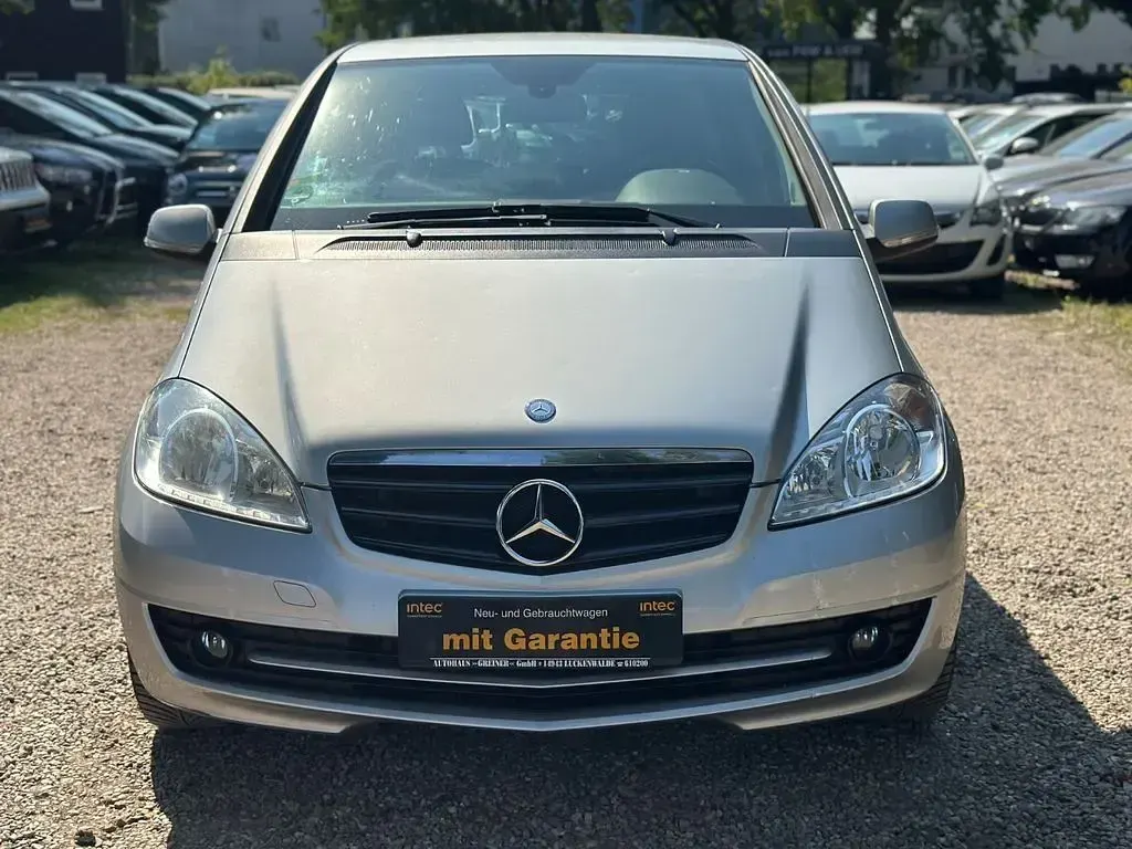 Gebraucht Mercedes A160 95 PS (69 kW) 2010 Silber Limousine