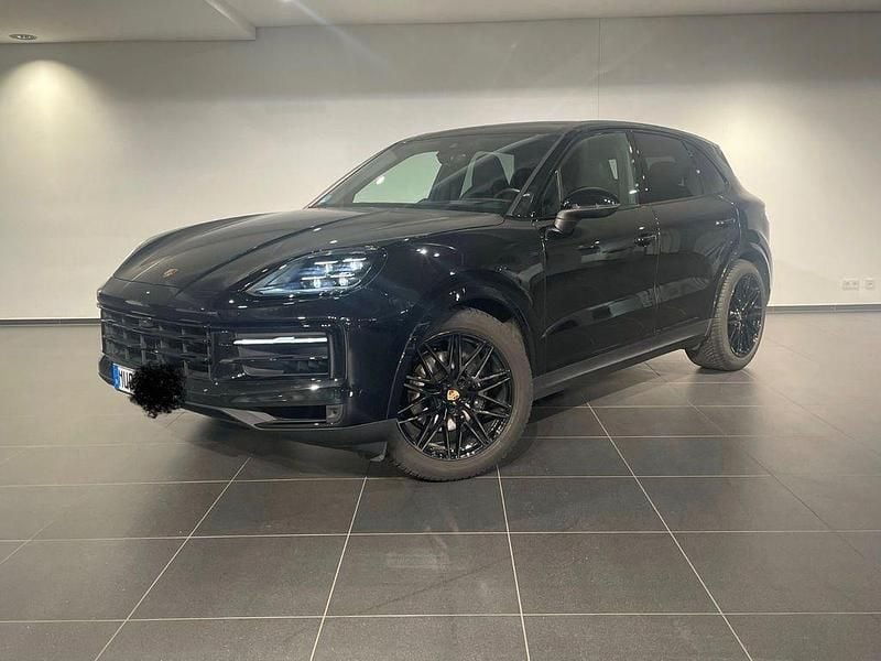 Gebraucht Porsche Cayenne 354 PS (260 kW) 2024 Schwarz SUV