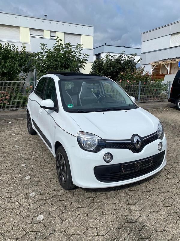 Weiß Gebraucht 2016 Renault Twingo Liberty Kleinwagen | 5.300 € (Fairer Preis) - Bild 1/4