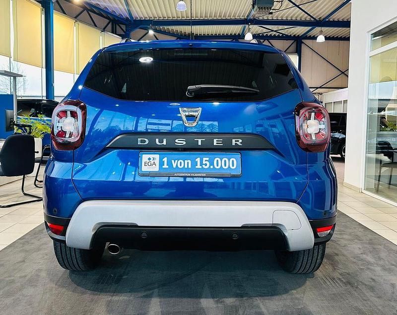Gebraucht Dacia Duster Celebration 131 PS (96 kW) 2020 Blau SUV