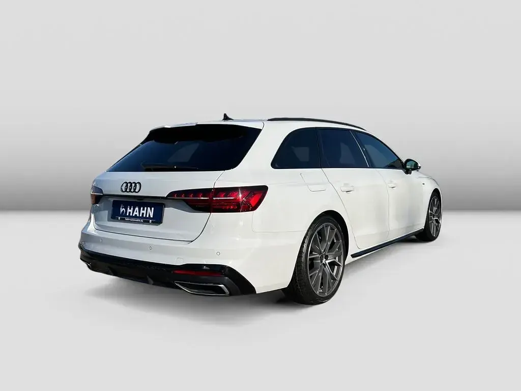 Gebraucht Audi A4 S-Line 204 PS (150 kW) 2022 Weiß Kombi