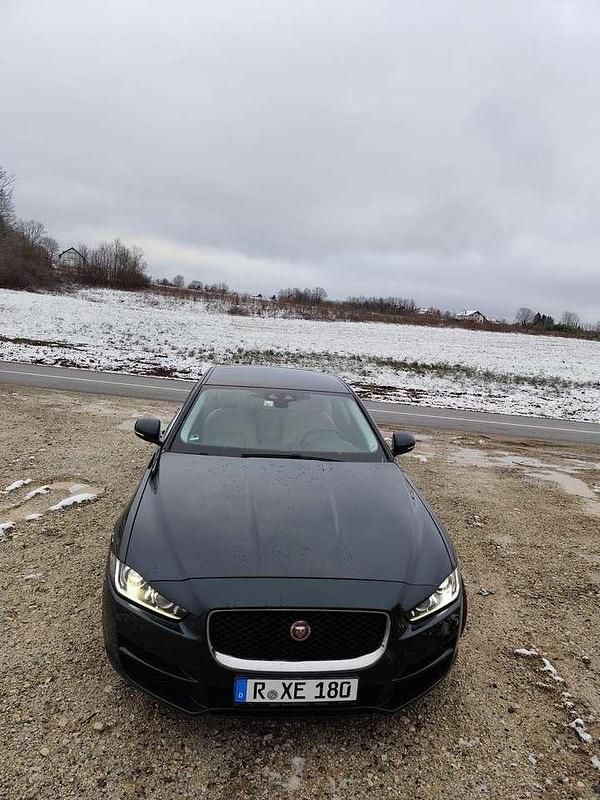 Gebraucht Jaguar XE Prestige 180 PS (132 kW) 2014 Grün Limousine