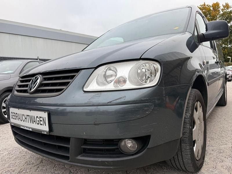 Grau Gebraucht 2010 VW Caddy Maxi Life Van / Kleinbus | 4.900 € (Guter Preis) - Bild 1/4