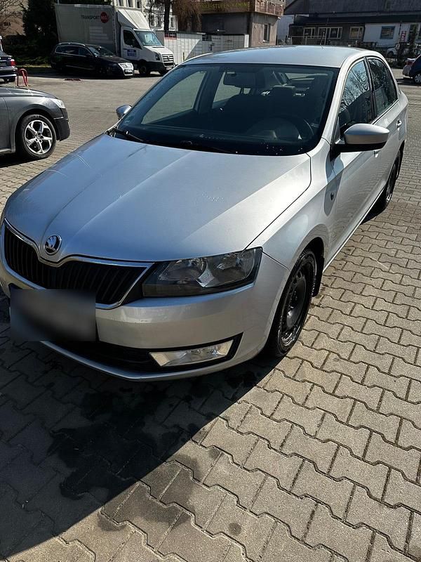 Gebraucht Skoda Rapid 116 PS (85 kW) 2016 Silber Kleinwagen