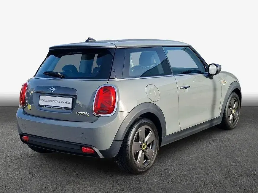 Gebraucht Mini Cooper SE 135 kW (184 PS) 2021 Moonwalk grey metallic Kleinwagen