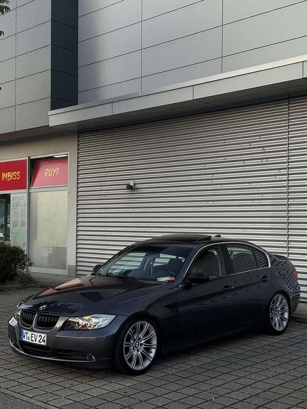 Gebraucht BMW 325 218 PS (160 kW) 2006 Limousine