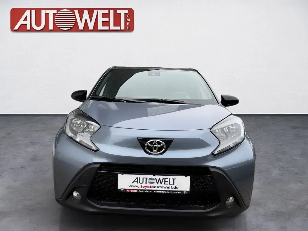 Neu Toyota Aygo X 72 PS (52 kW) 2026 Schwarz SUV
