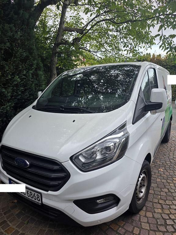 Weiß Gebraucht 2019 Ford Transit Custom Trend Van / Kleinbus | 7.499 € (Guter Preis) - Bild 1/4