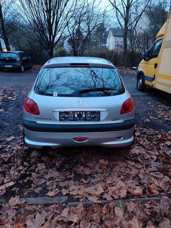 Gebraucht Peugeot 206 60 PS (44 kW) 2005 Grau Limousine