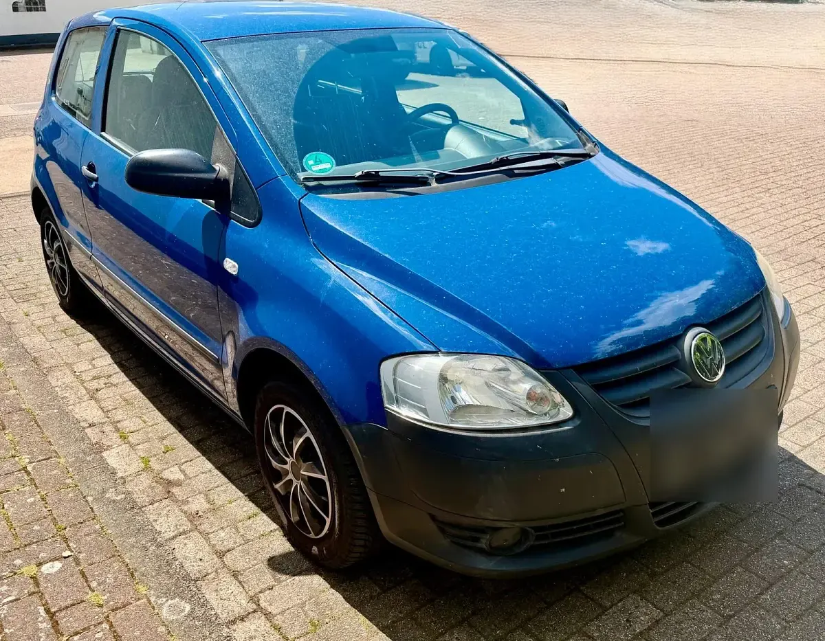 Gebraucht VW Fox 60 PS (44 kW) 2011 Blau Kleinwagen