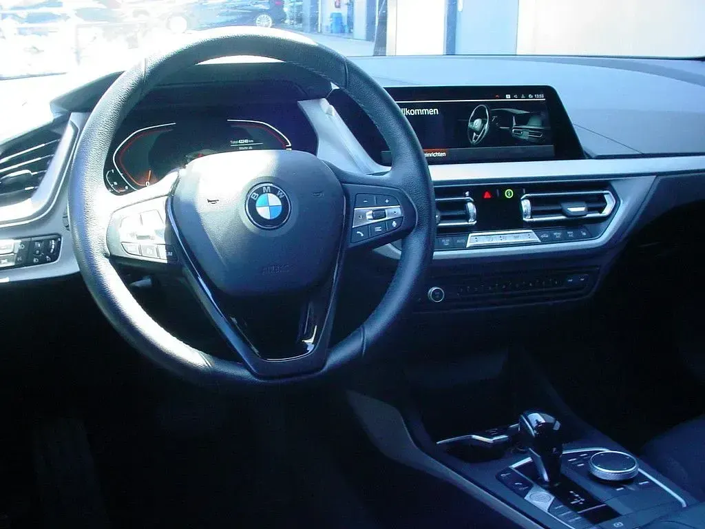 Gebraucht BMW 116 109 PS (80 kW) 2022 Schwarz Kleinwagen