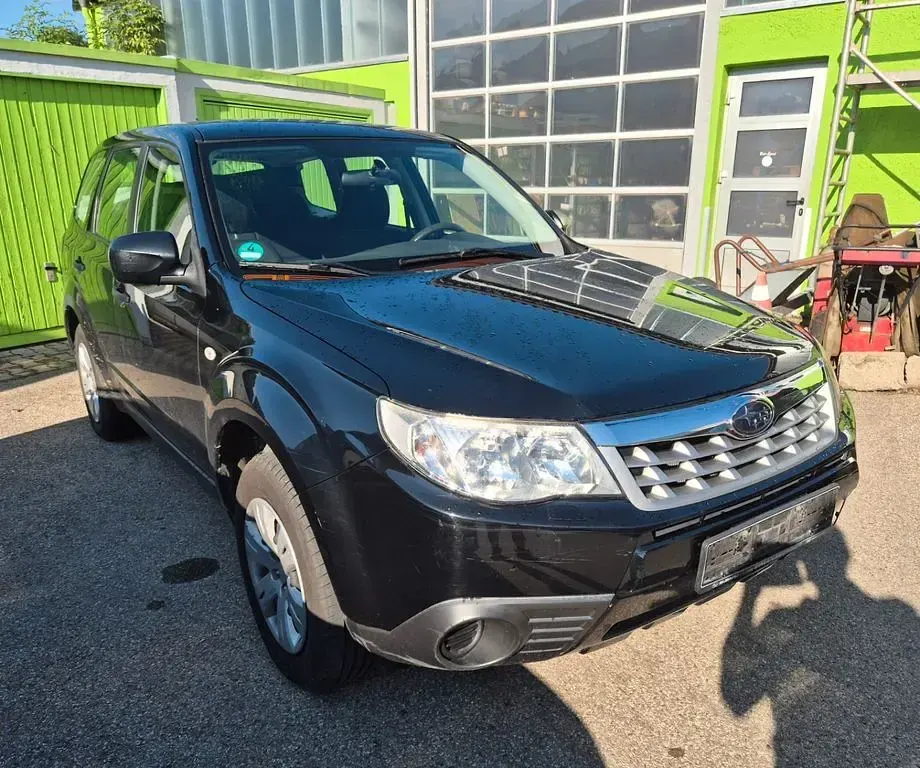 Gebraucht Subaru Forester Trend 150 PS (110 kW) 2013 Schwarz SUV