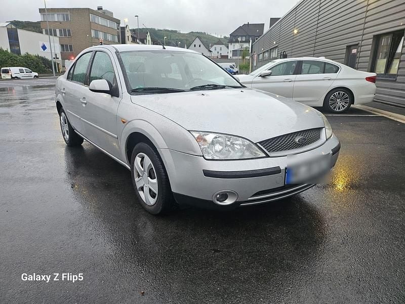 Silber Gebraucht 2001 Ford Mondeo Limousine | 1.000 € (Guter Preis) - Bild 1/4