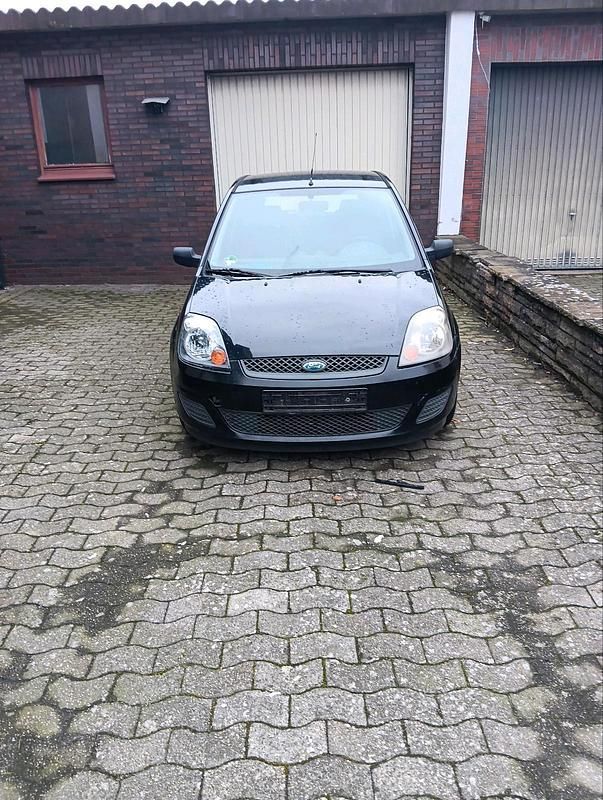Gebraucht Ford Fiesta 68 PS (50 kW) 2008 Schwarz Kleinwagen