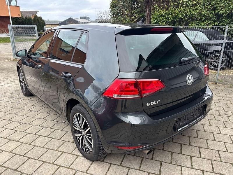 Gebraucht VW Golf VII Allstar 110 PS (80 kW) 2016 Grau Limousine