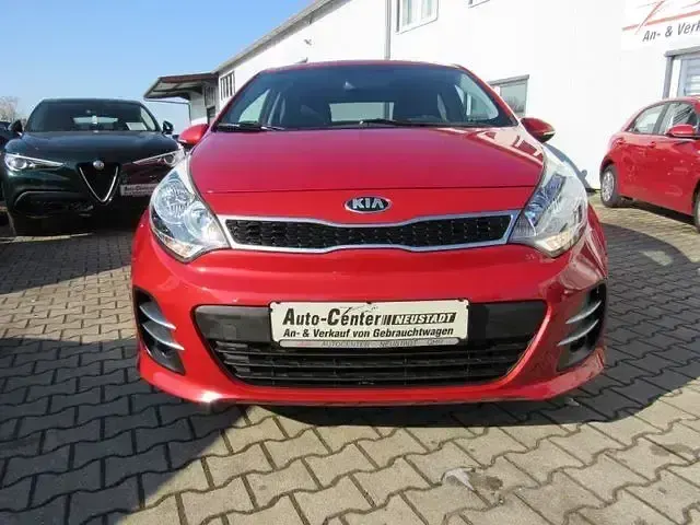 Usata Kia Rio DREAM-TEAM Edition 109 CV (80 kW) 2015 Rosso Berlina