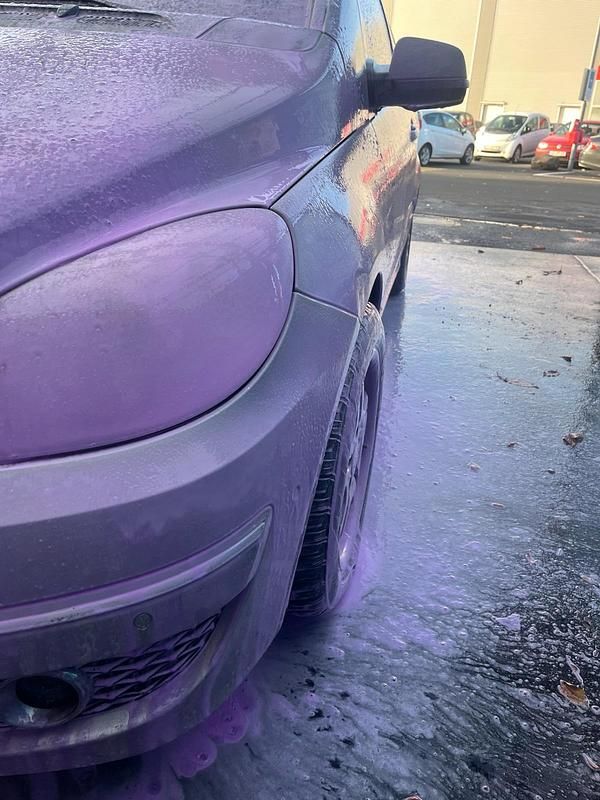 Silber Gebraucht 2009 Mercedes B200 Van / Kleinbus | 1.750 € (Etwas zu teuer) - Bild 1/4