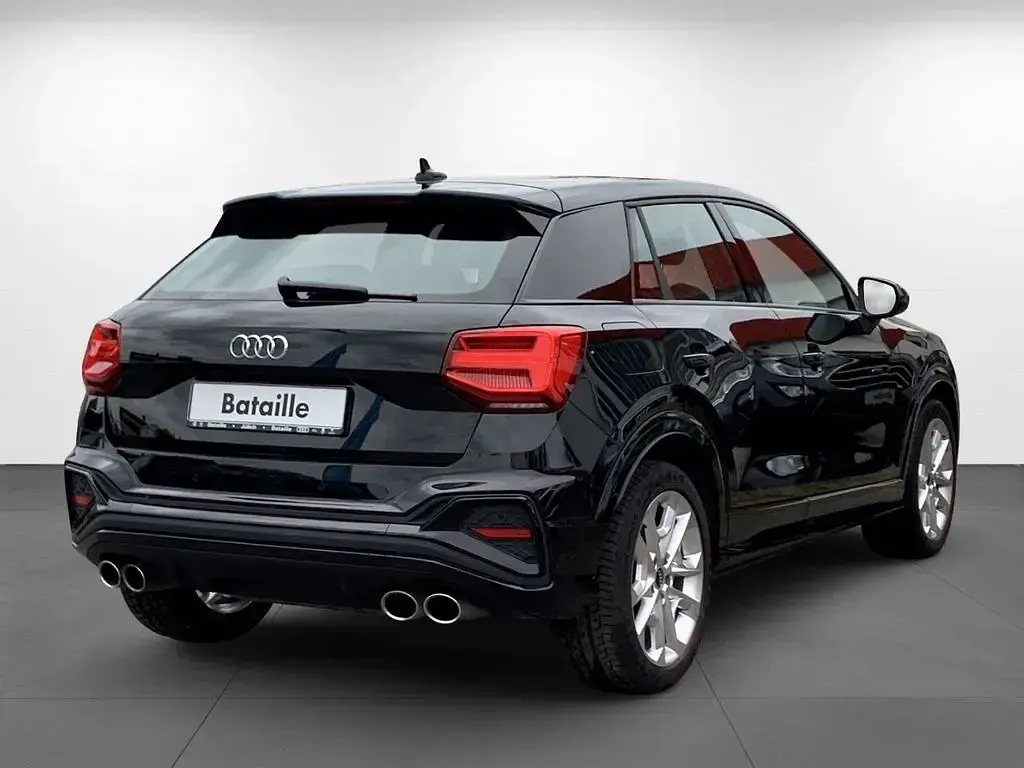 Gebraucht Audi SQ2 Ambiente 300 PS (220 kW) 2022 Schwarz SUV