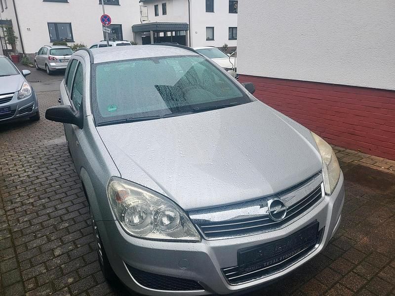 Gebraucht Opel Astra 90 PS (66 kW) 2007 Silber Kombi