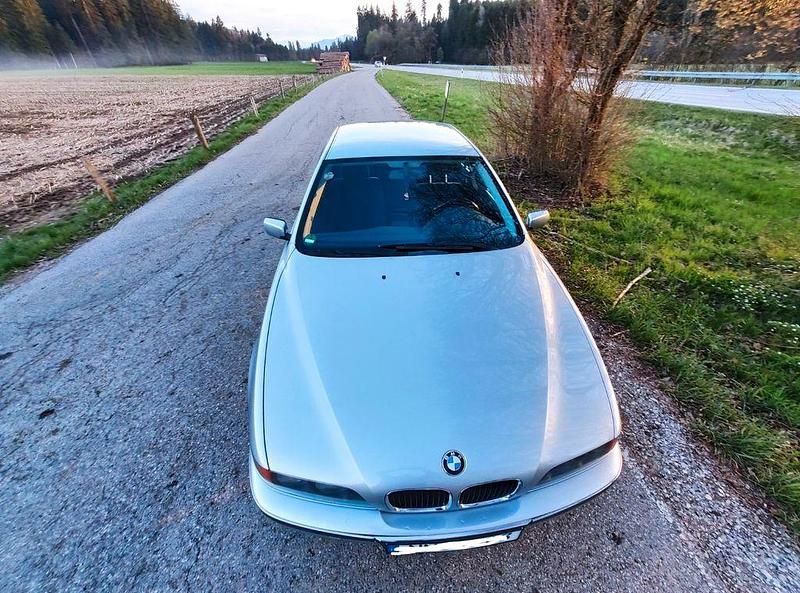 Second-hand BMW 520 150 CP (110 kW) 1997 Argintiu Berlinǎ