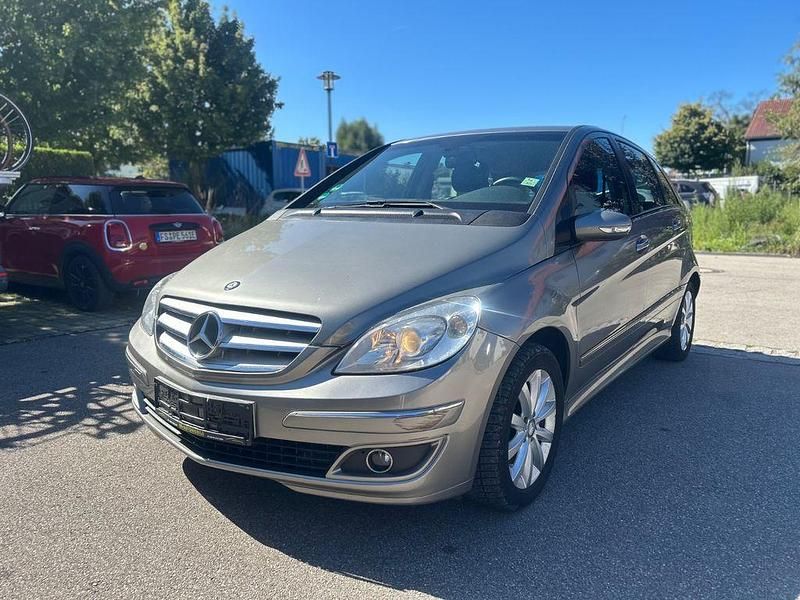 Grau Gebraucht 2007 Mercedes B200 Edition Van / Kleinbus | 2.250 € (Fairer Preis) - Bild 1/4