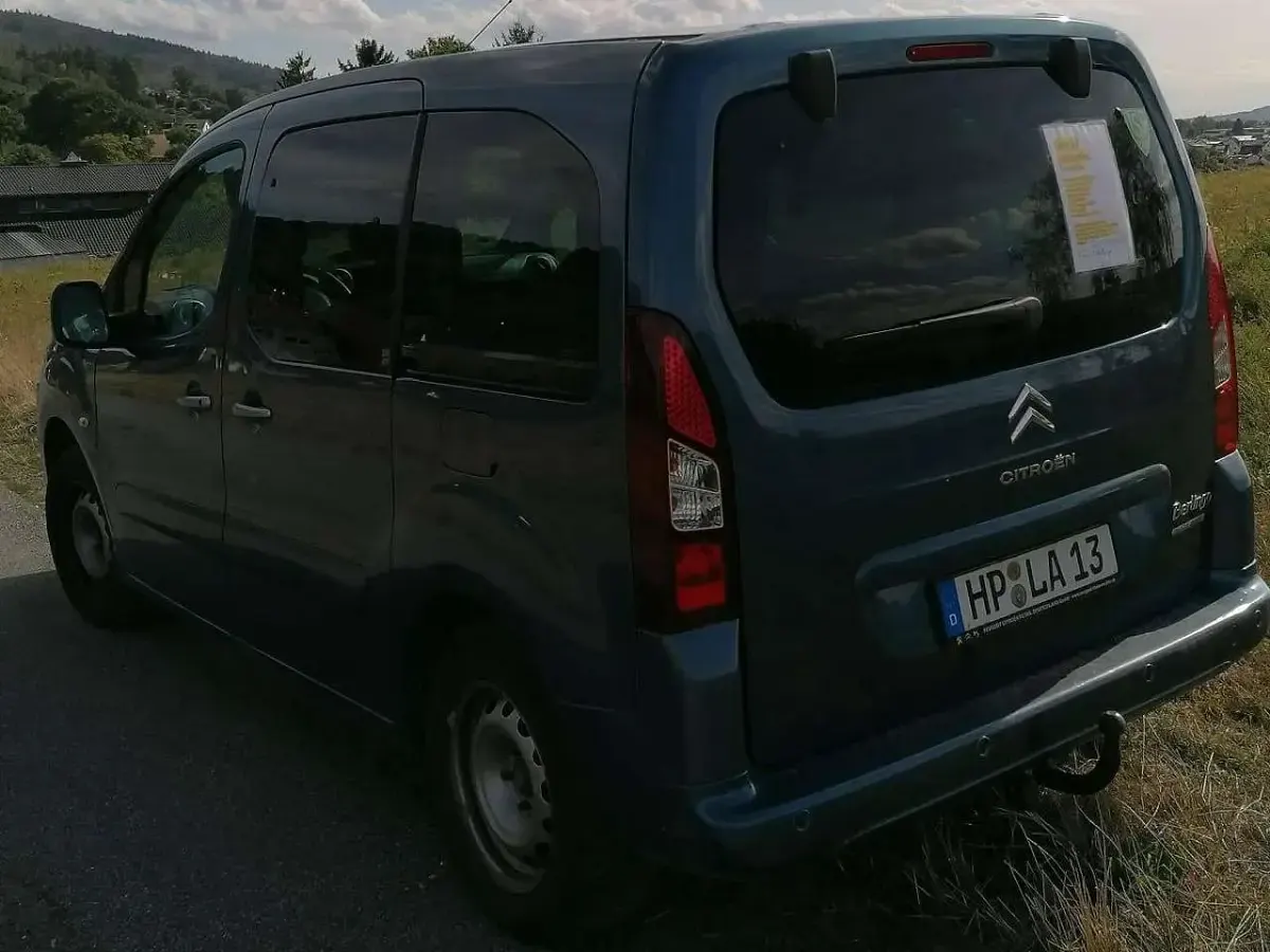 Gebraucht Citroën Berlingo PureTech 110 PS (80 kW) 2016 Blau Van / Kleinbus