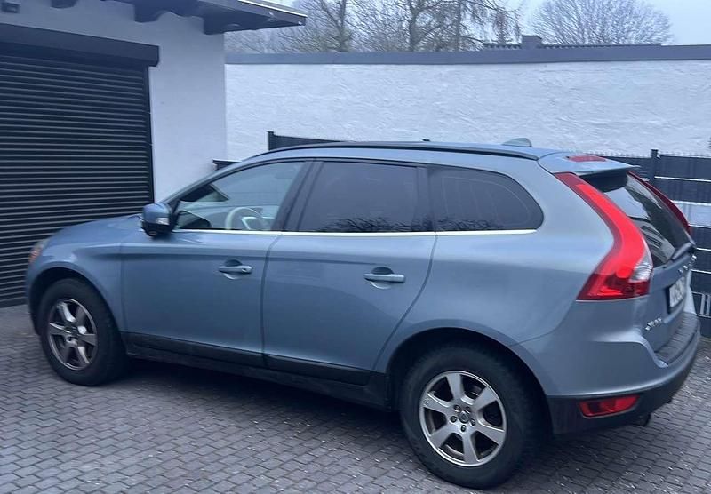 Gebraucht Volvo XC60 163 PS (119 kW) 2010 SUV