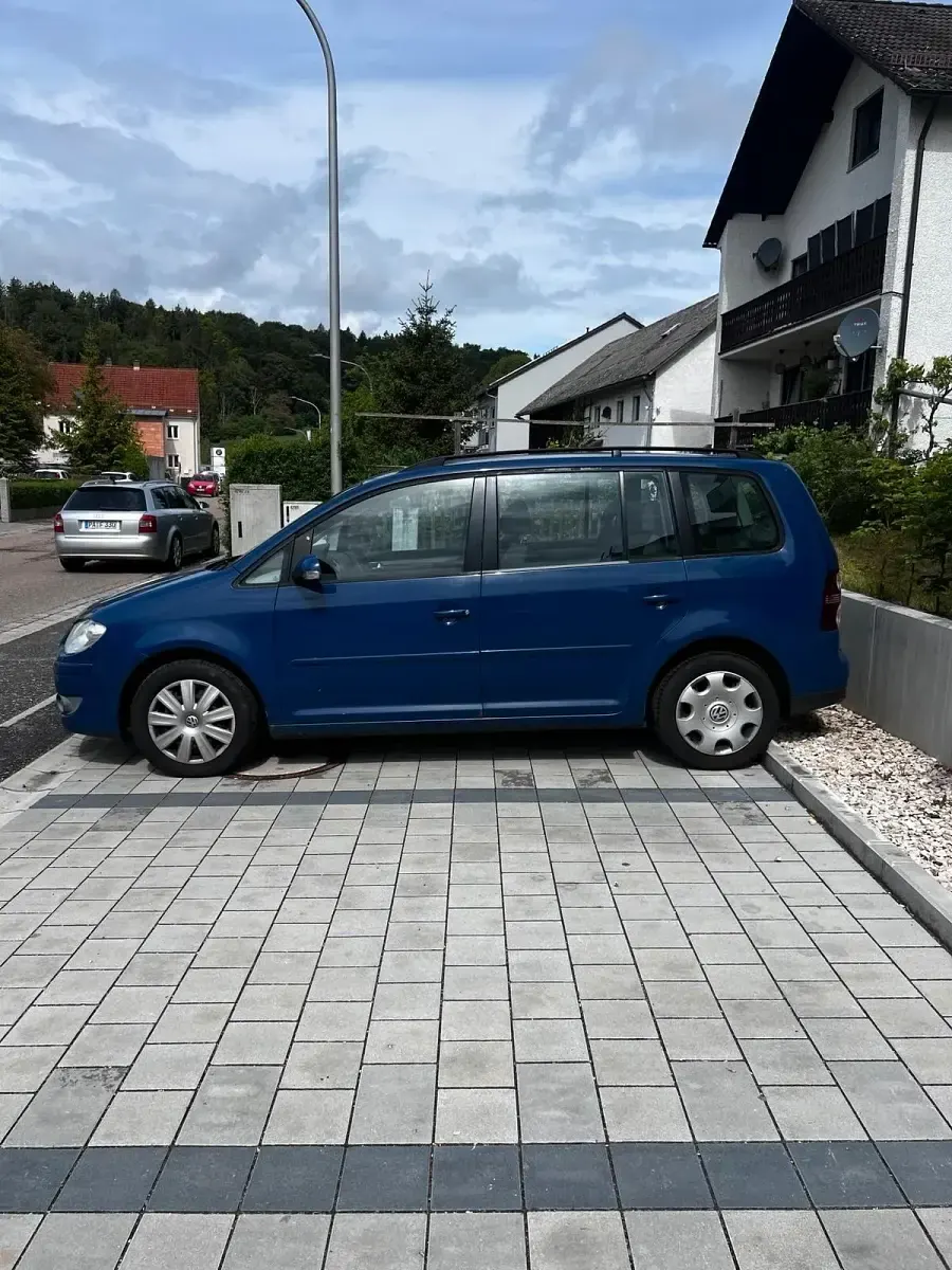Używany VW Touran 140 KM (102 kW) 2008 Niebieski Minivan
