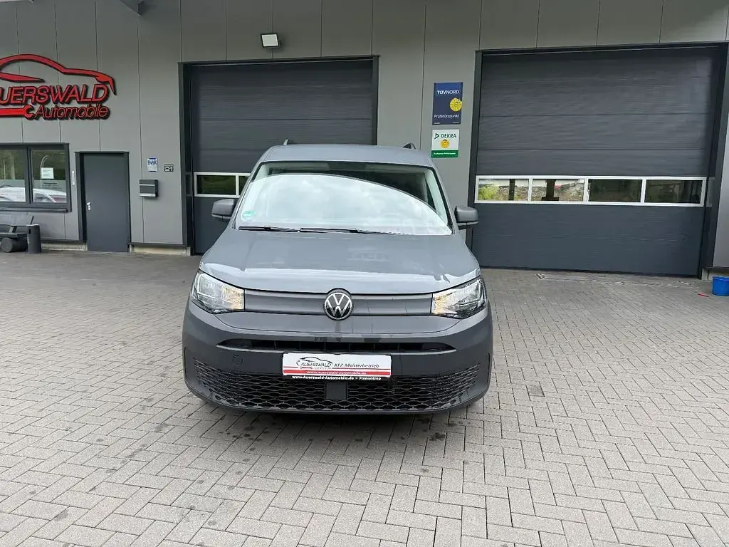 Gebraucht VW Caddy 102 PS (75 kW) 2023 Grau Van / Kleinbus