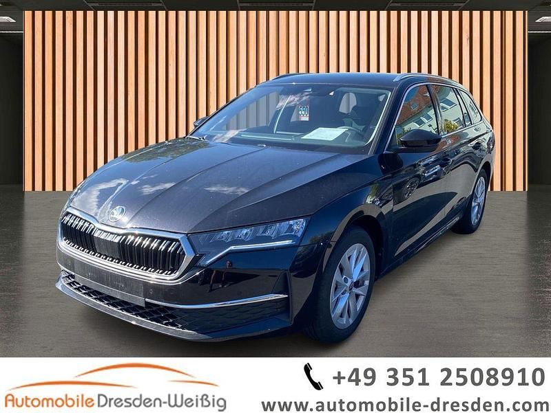 Schwarz schwarzmagic perleffekt (metallic) Gebraucht 2024 Skoda Octavia Selection Kombi | 29.980 € (Superpreis) - Bild 1/3