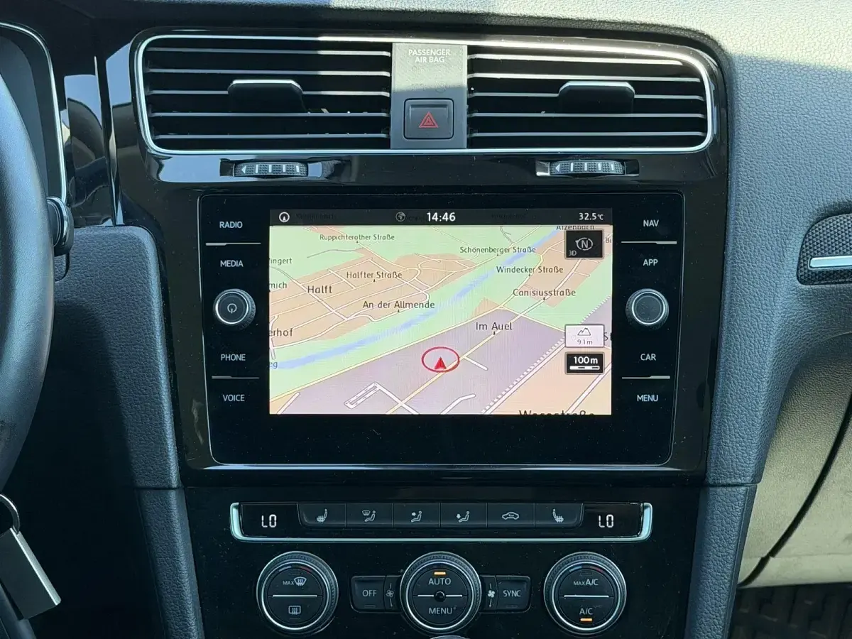 Second-hand VW Golf VII United 150 CP (110 kW) 2020 Alb Break