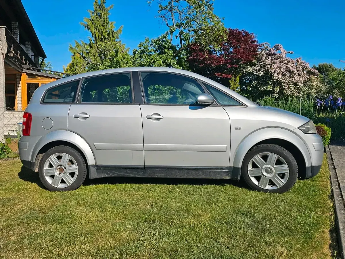 Gebraucht Audi A2 75 PS (55 kW) 2001 Silber Kleinwagen