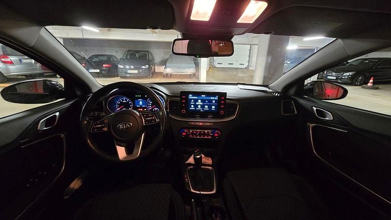 Gebraucht Kia Ceed Sportswagon Vision 140 PS (102 kW) 2020 Schwarz Kombi