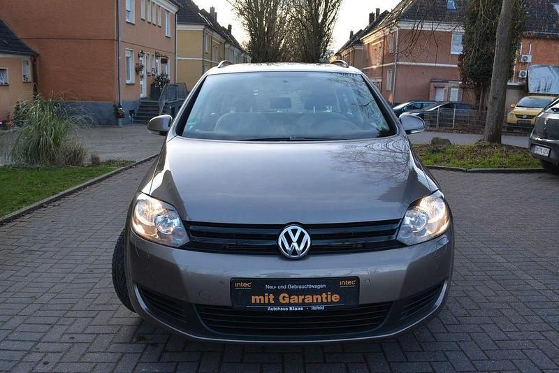 Gebraucht VW Golf Plus Cross Trendline 105 PS (77 kW) 2011 Braun Van / Kleinbus