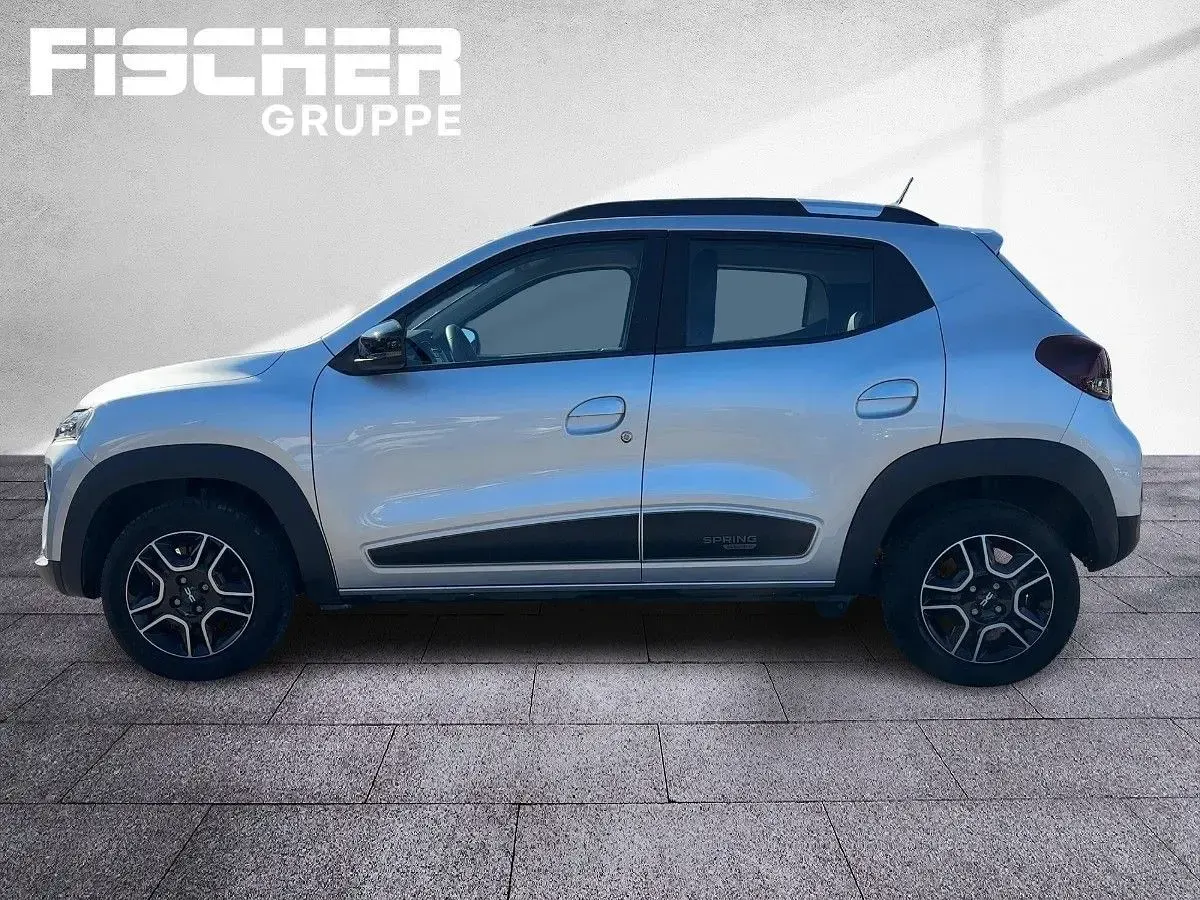 Usado Dacia Spring Essentiel 33 kW (45 CV) 2023 Gris Utilitario