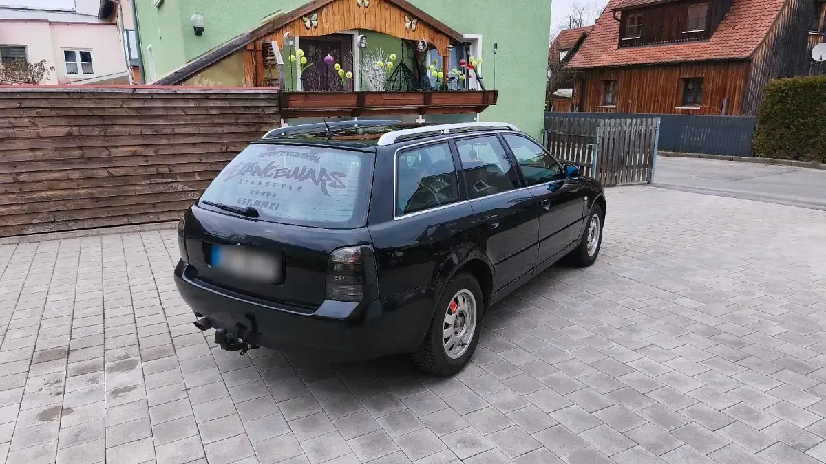 Gebraucht Audi A4 120 PS (88 kW) 2000 Schwarz Kombi
