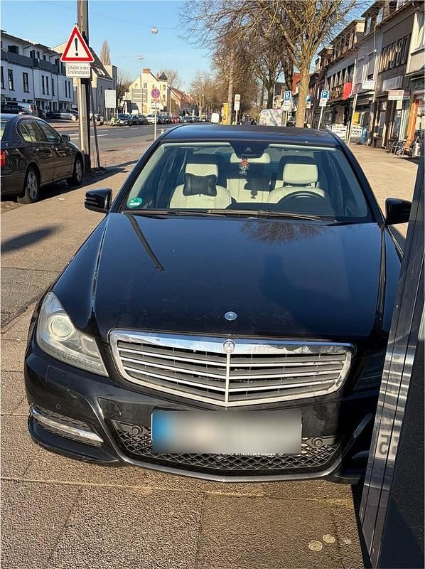 Gebraucht Mercedes C220 177 PS (130 kW) 2013 Schwarz Limousine