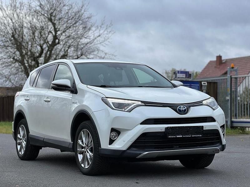 White pearl cs Gebraucht 2018 Toyota RAV4 Hybrid Edition SUV | 17.900 € (Superpreis) - Bild 1/4