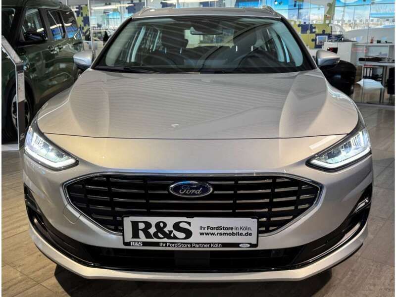 Gebraucht Ford Focus Titanium 116 PS (85 kW) 2025 Moondust silver metallic Kombi