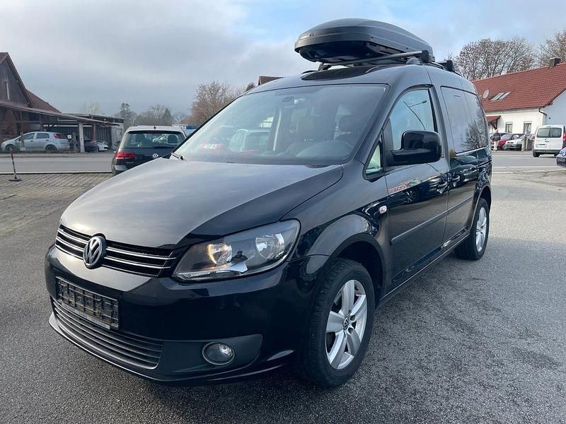 Schwarz Gebraucht 2013 VW Caddy Comfortline Van / Kleinbus | 13.999 € (Teuer) - Bild 1/4